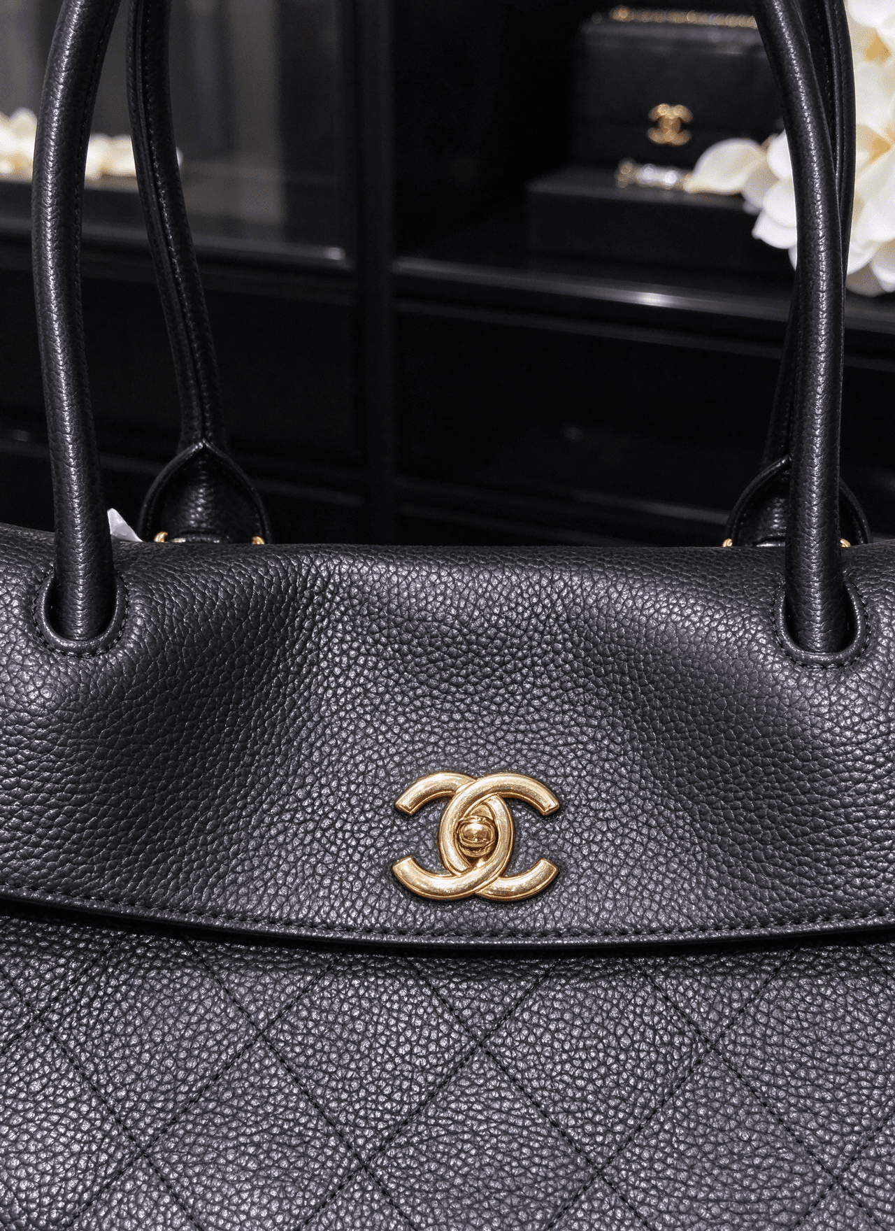 Chanel black diamond cowhide handbag vintage flip gold buckle commuter bag 图 5