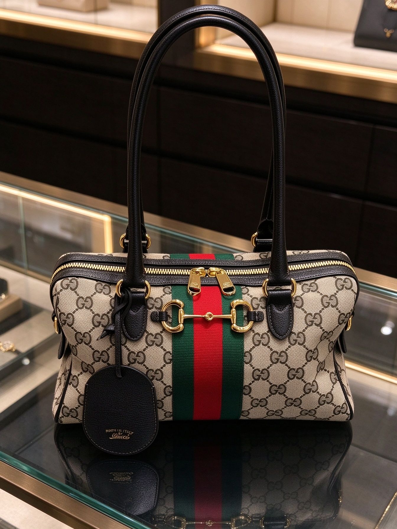 Gucci Borsetto Medium Boston bag GG Pegasus buckle red and green band handbag 图 4