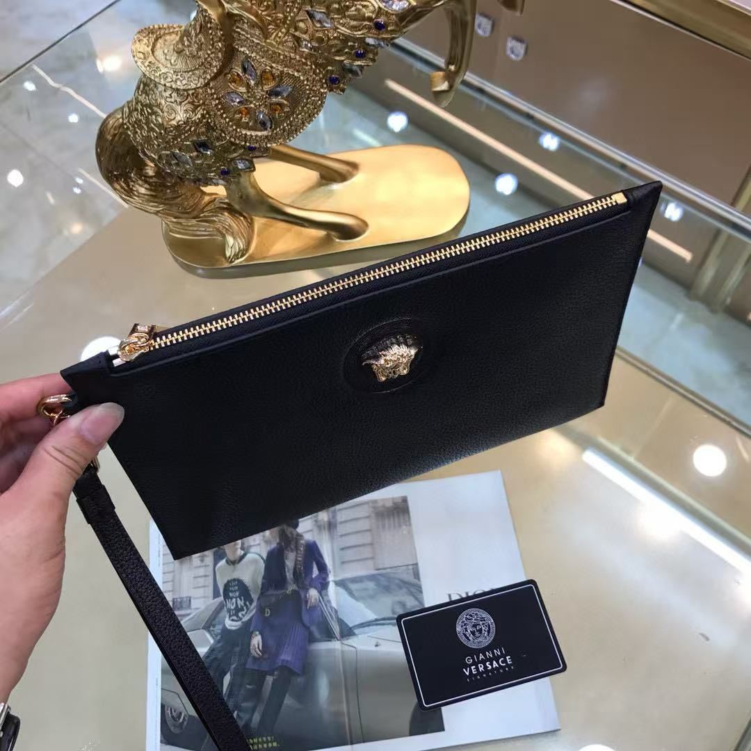 Versace Men Clutch Bag, Black Grain Leather with Gold Medusa Head, Large Capacity Business Hand Pouch 图 7
