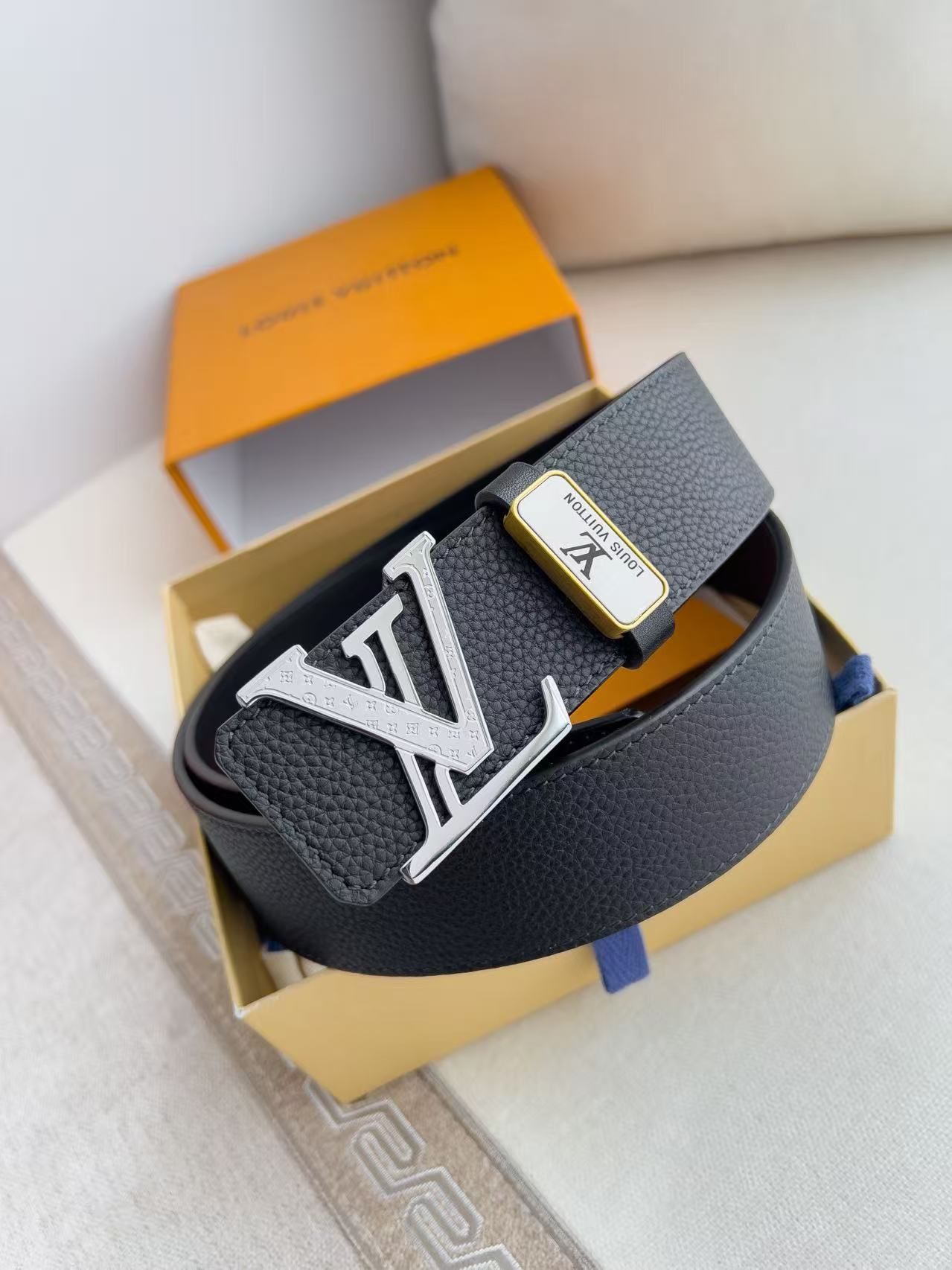 LV Initiales Men Belt, Black Taurillon Leather with Silver LV Buckle, Business Casual Reversible Waist Strap
