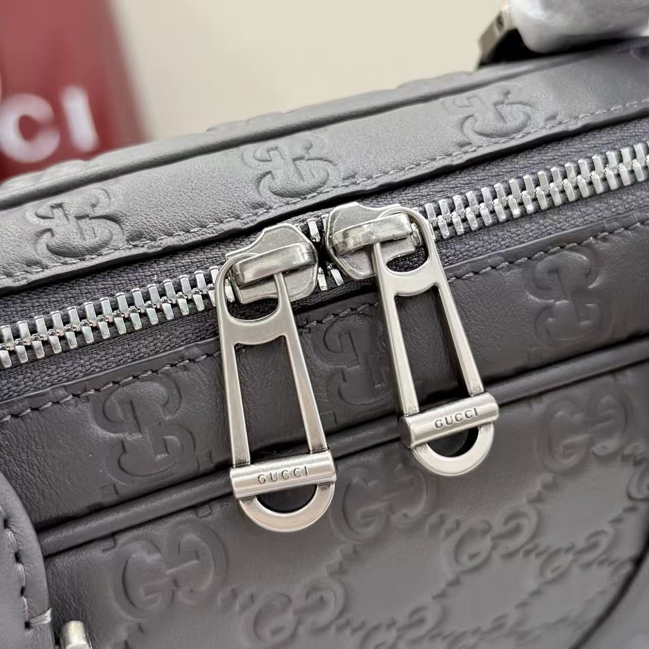 Gucci Grey GG Embossed Briefcase, Men Handheld Business Laptop Bag 图 5