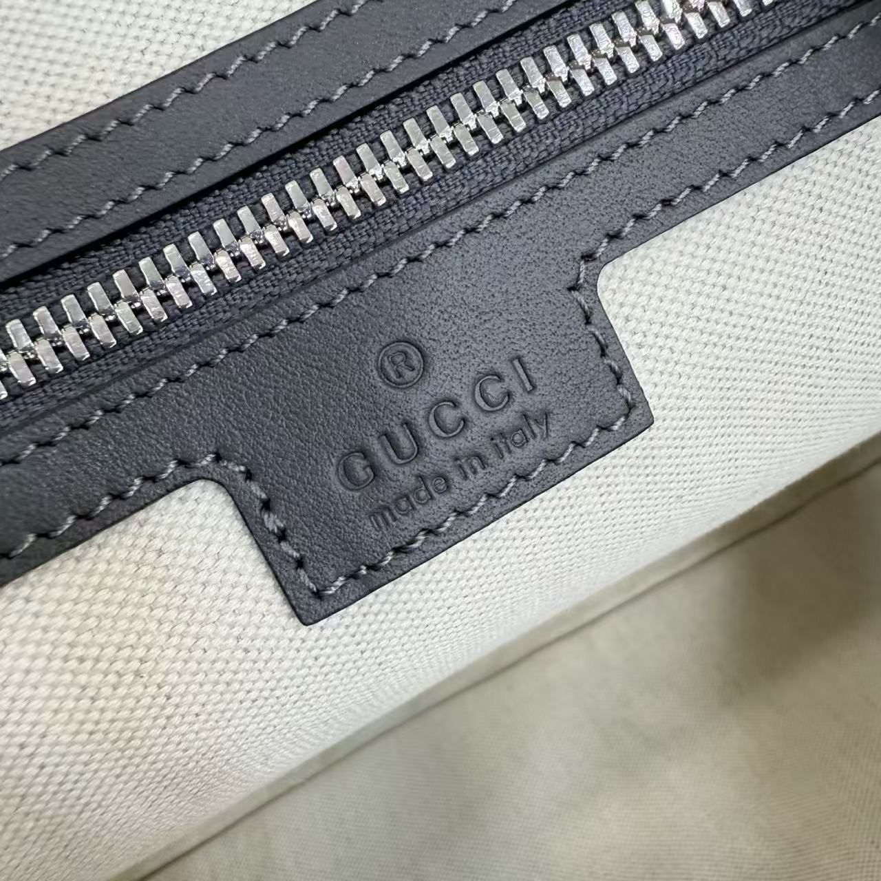 Gucci Grey GG Embossed Briefcase, Men Handheld Business Laptop Bag 图 7