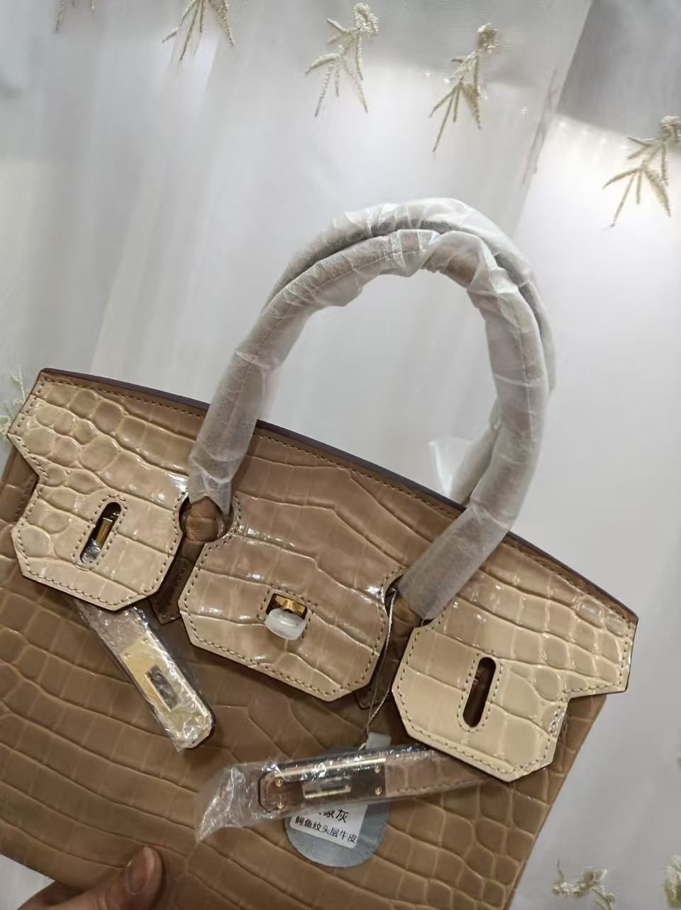 Túi xách da bò đầu cá sấu sang trọng nhẹ 30cm Túi bạch kim tạo kiểu bóng loáng Túi xách đi lại yến tiệc nữ 图 4