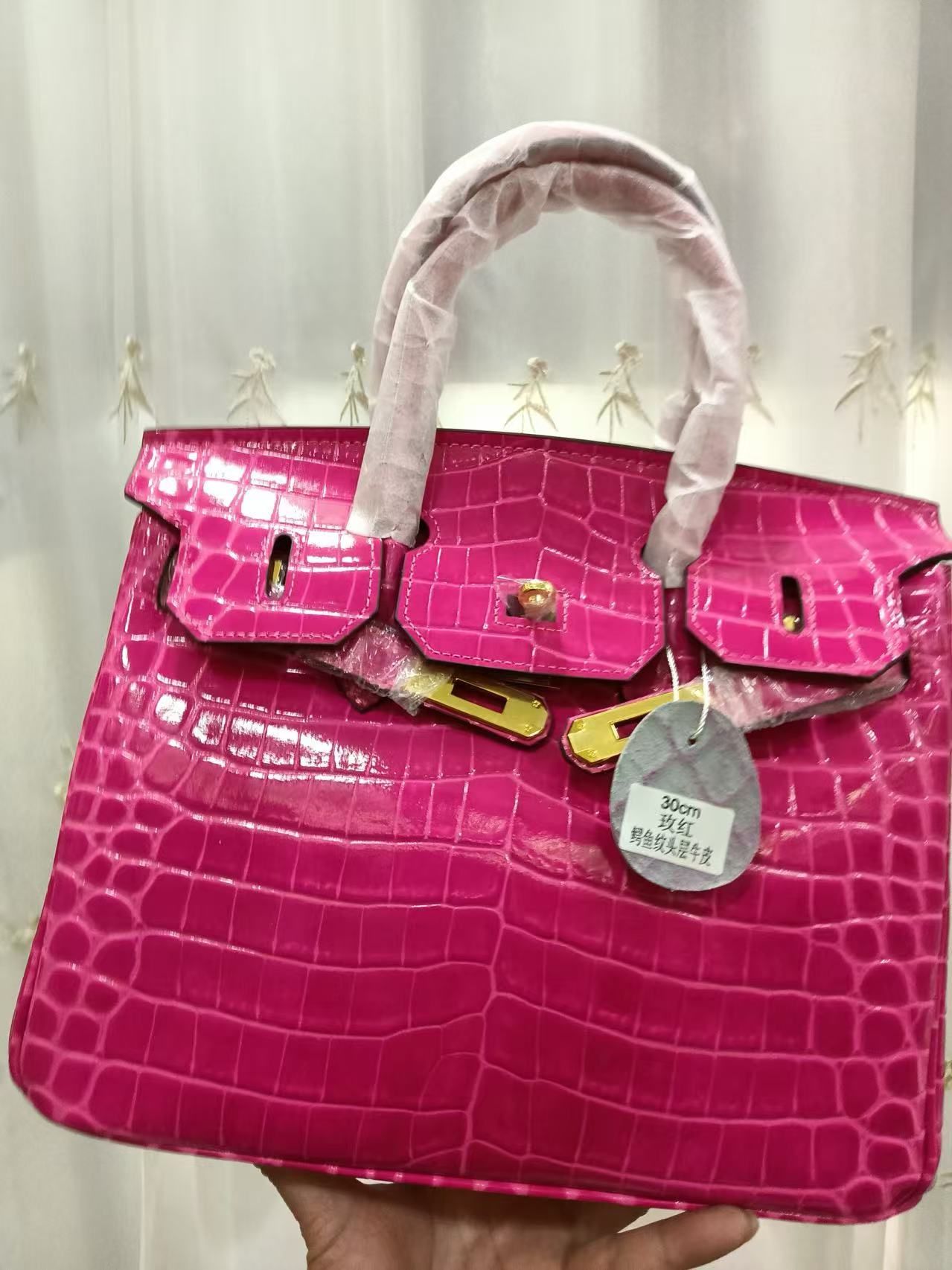 30cm Rose Red Crocodile Pattern Stylized Handbag Top Cowhide Light Luxury Ladies Handbag