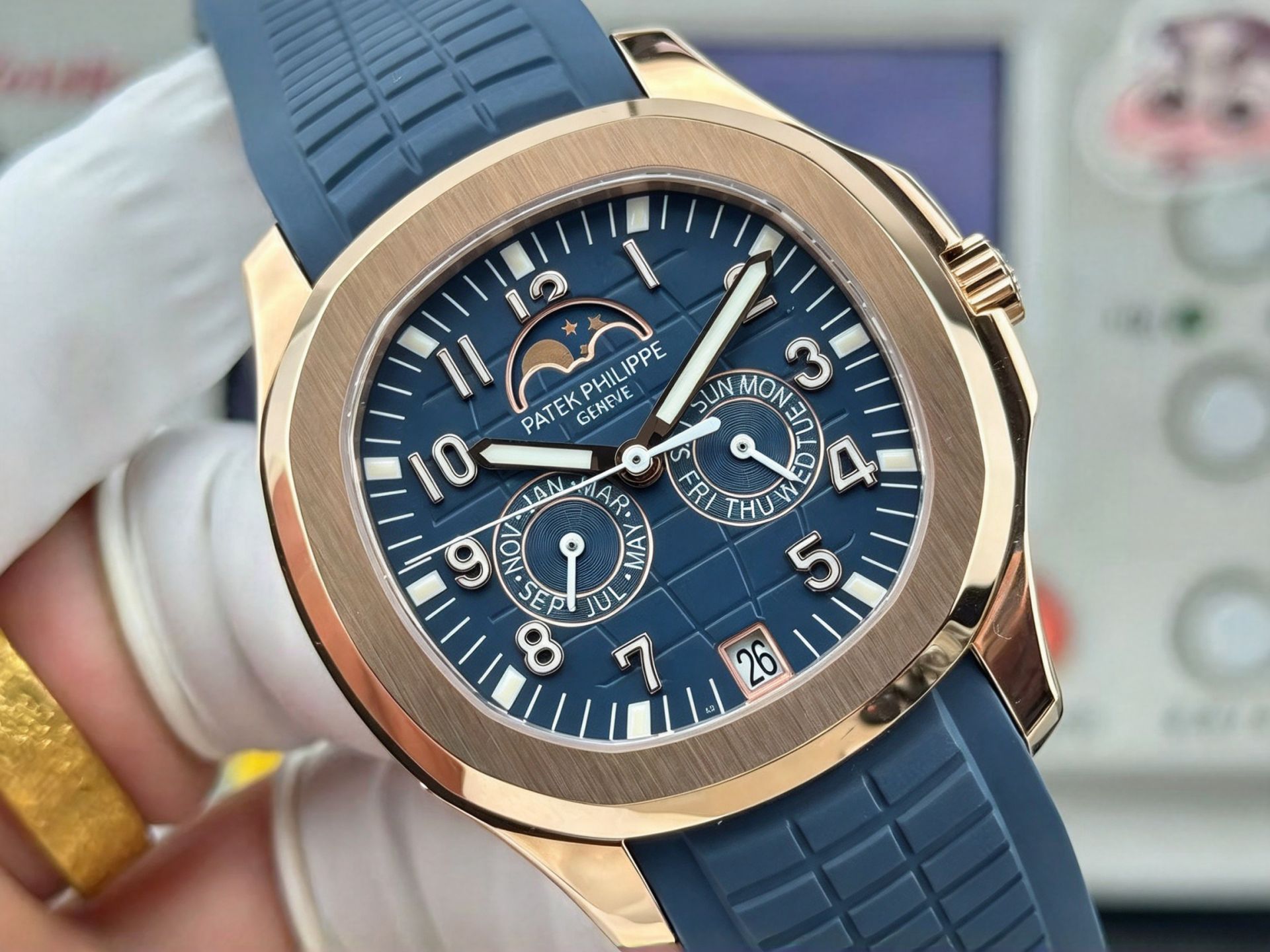 Rose Gold Calendar Moon Grenade Blue Disc Rubber Band Men's Luxury Sport Watch 图 5