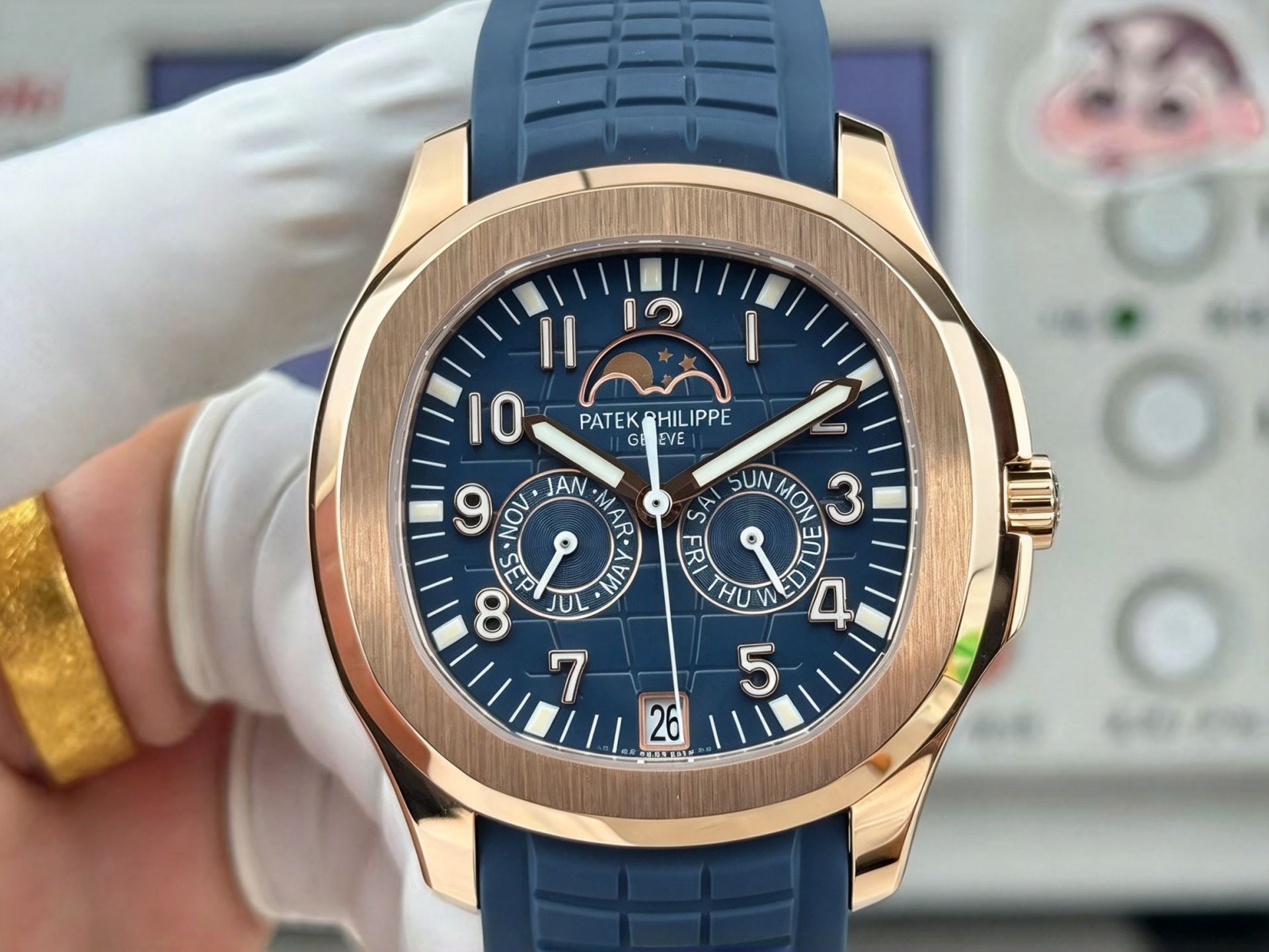 Rose Gold Calendar Moon Grenade Blue Disc Rubber Band Men's Luxury Sport Watch 图 4