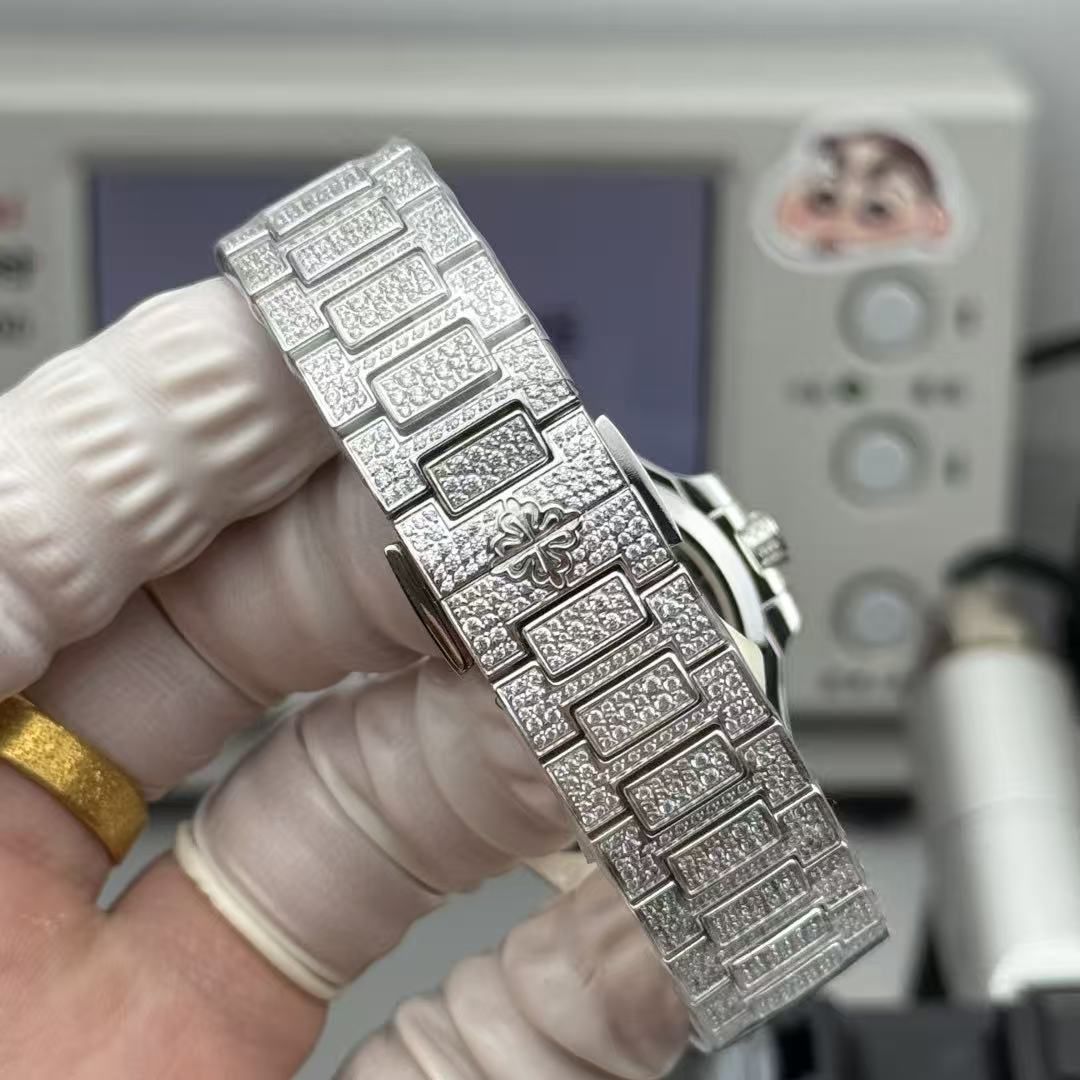 Patek Philippe Nautilus Full Diamond Dense Steel Band Automatic Ladies Watch 图 7