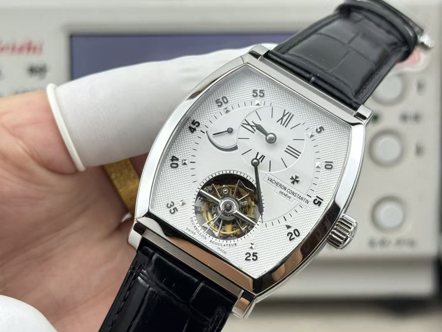 Vacheron Constantin Keg Type Manual Winding Tourbillon Mechanical Three Needle First Line Men's Formal Watch Crocodile Leather Belt 图 3