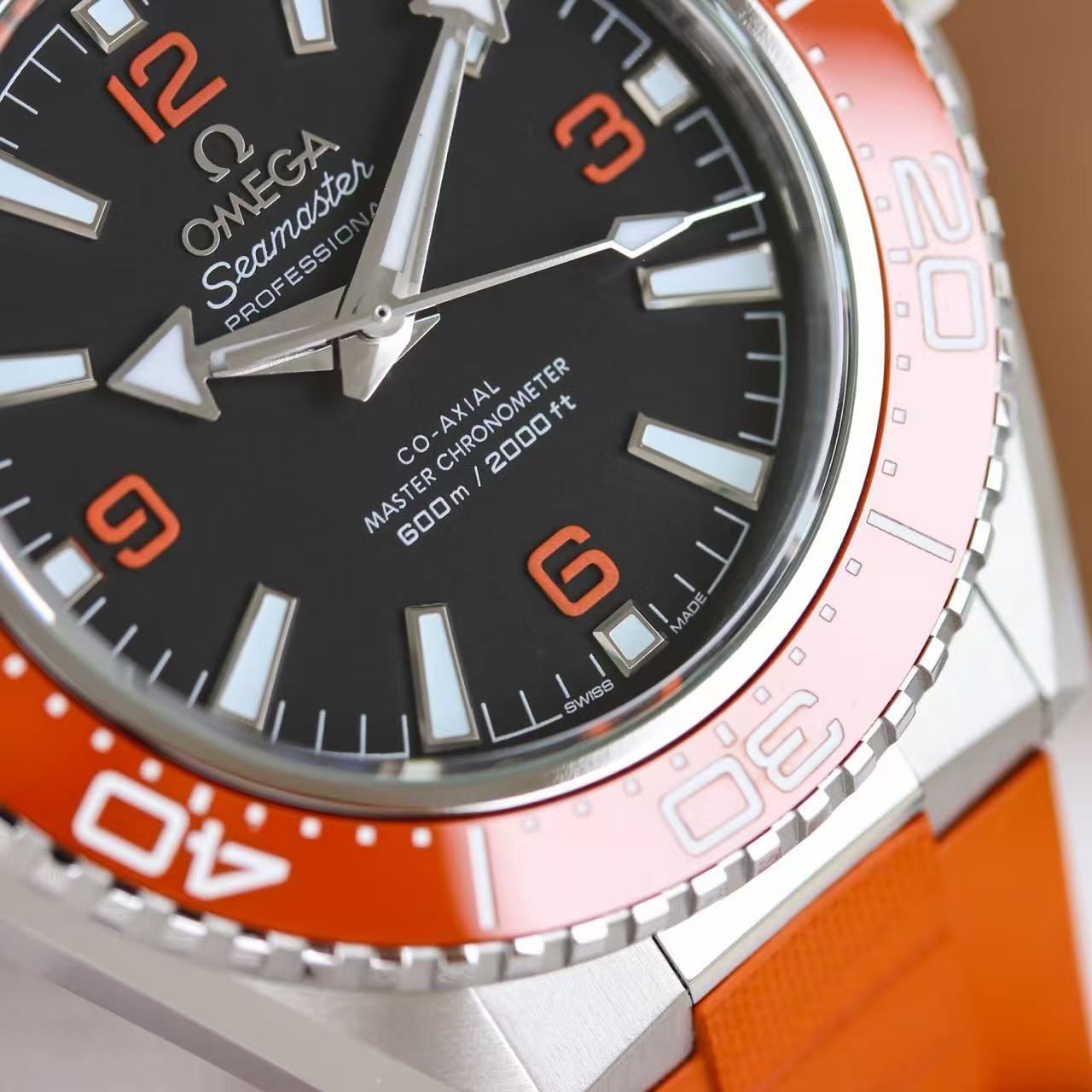 Omega Seamaster Ocean Universe 600m Automatic for Men Orange Rubber Band Dive Watch 图 5