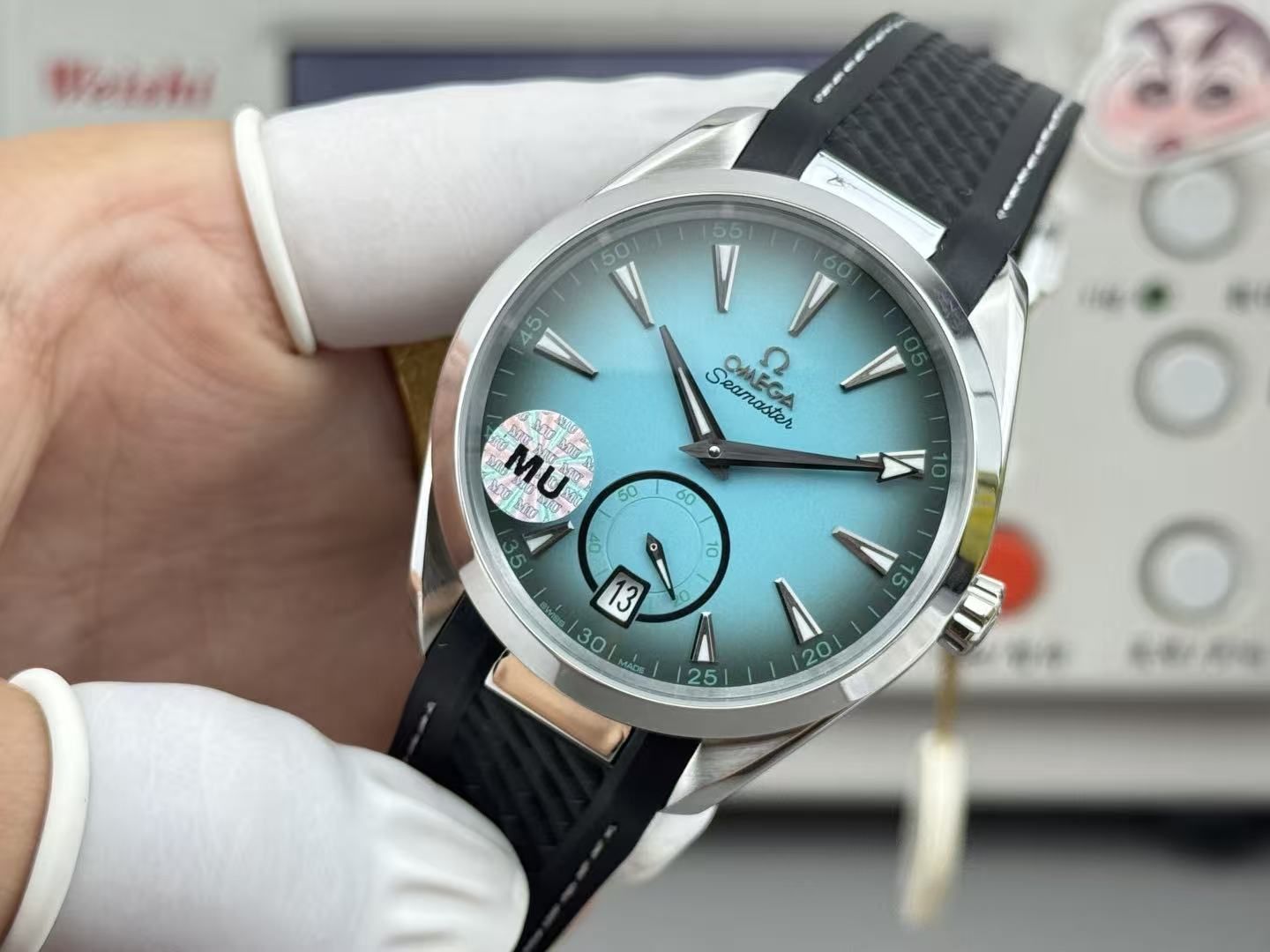 Omega Seamaster Aqua Terra 150m Automatic for Men Gradient Turquoise Dial Black Rubber Band Watch 图 3