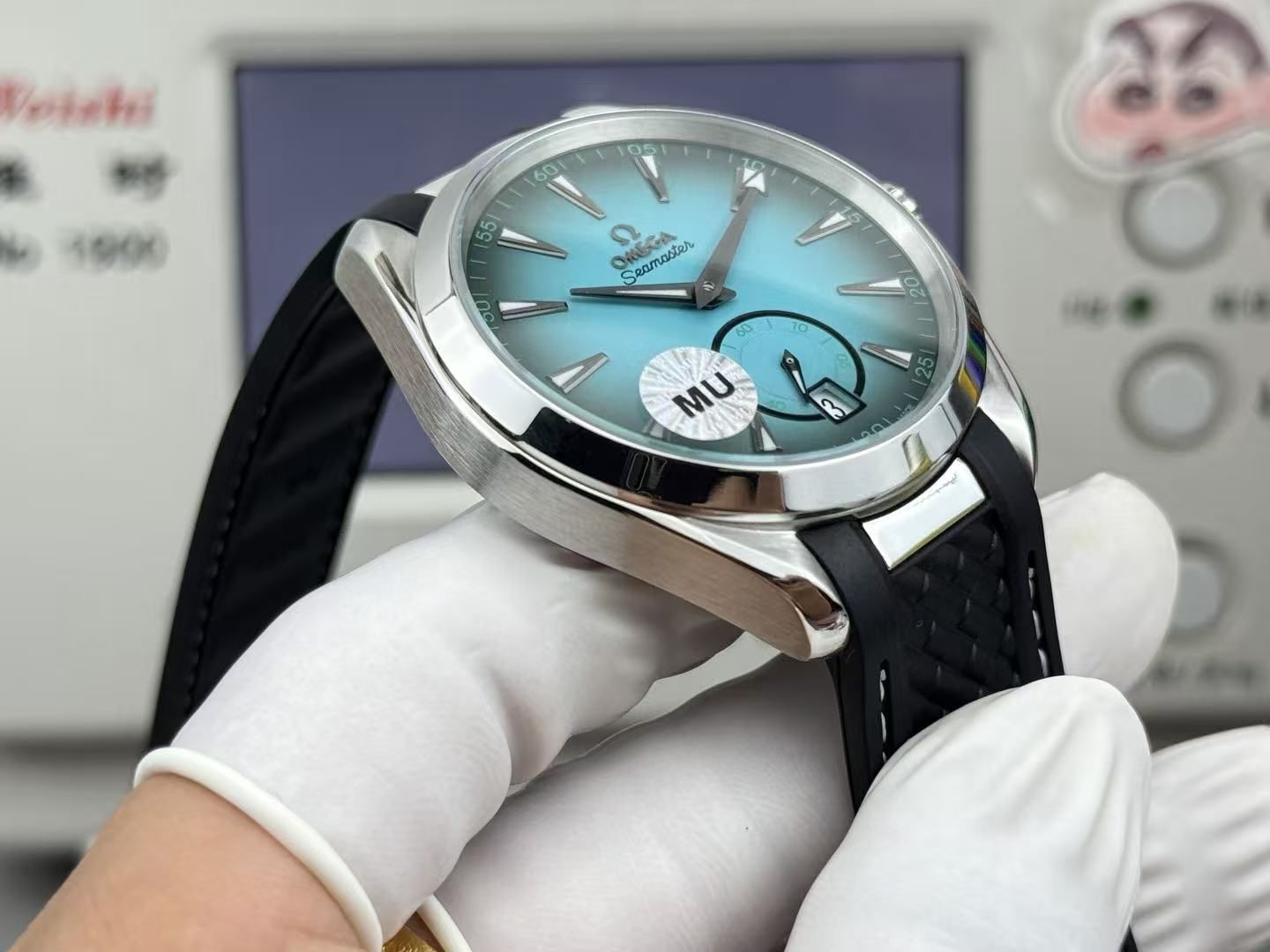 Omega Seamaster Aqua Terra 150m Automatic for Men Gradient Turquoise Dial Black Rubber Band Watch 图 5