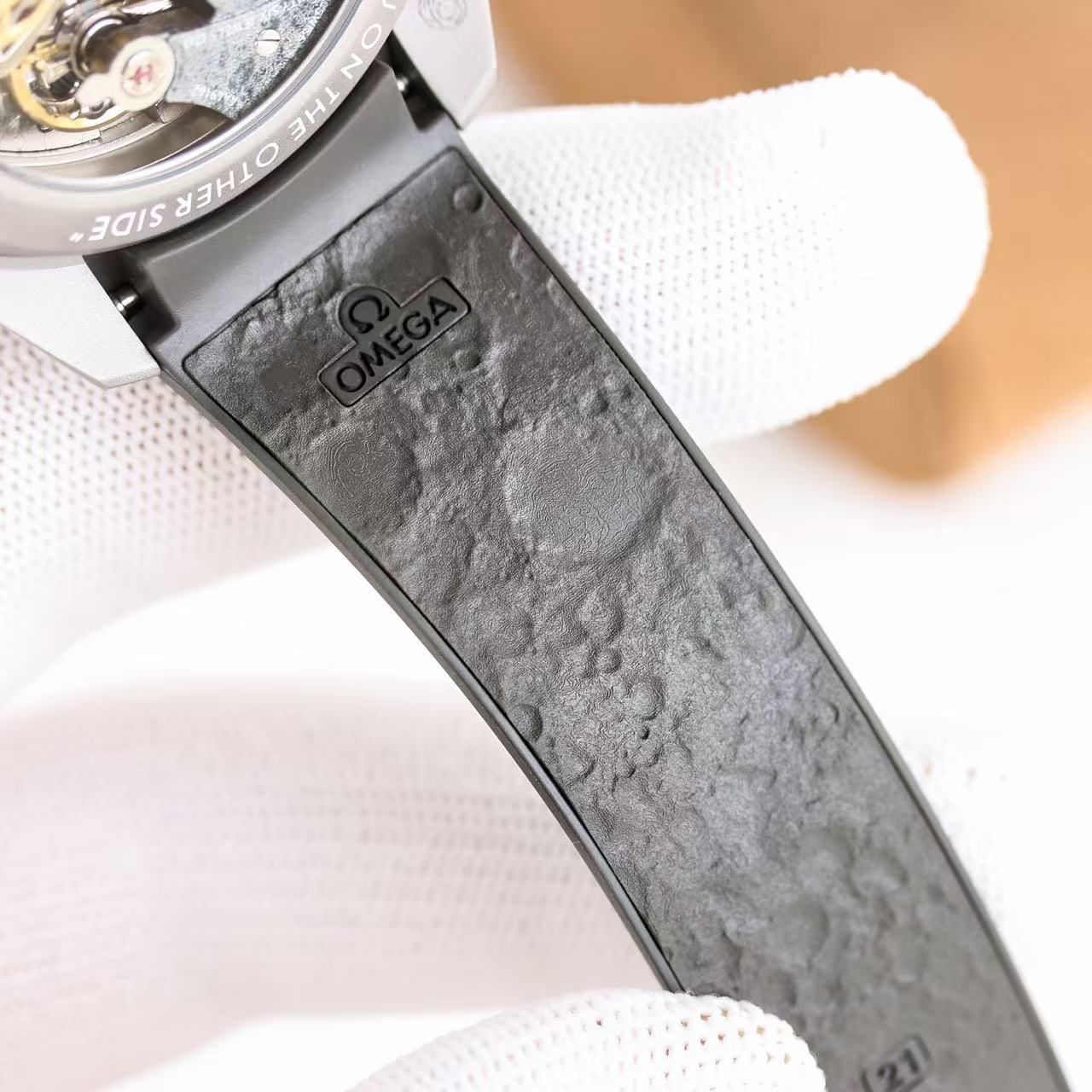 Omega Speedmaster Lunar Meteorite Disc Men's Automatic Chronograph Grey Rubber Band Speedometer Watch 图 6