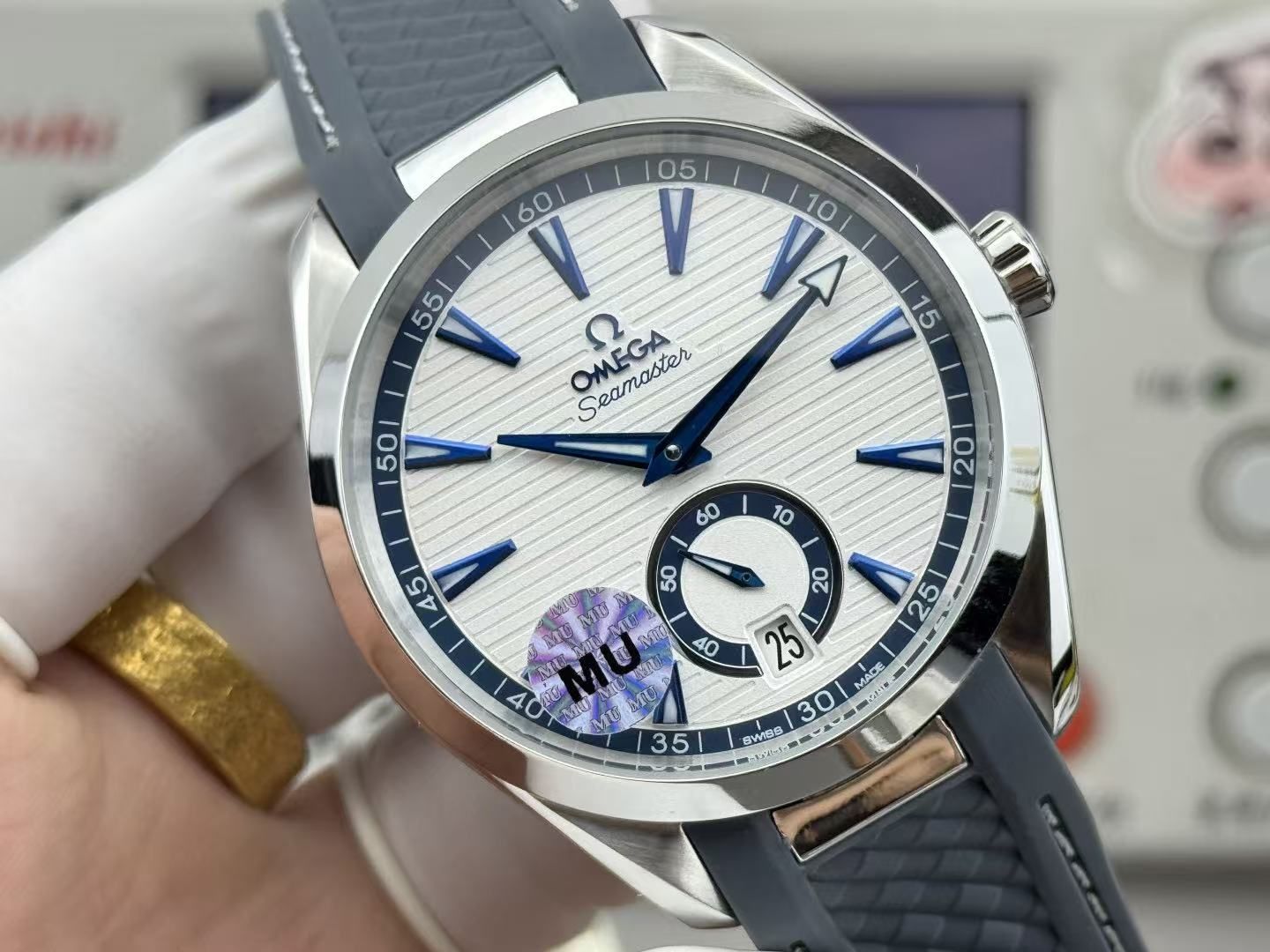 Omega Seamaster Aqua Terra White Small Second Men's Watch Rubber Band Business Sport Watch 图 5