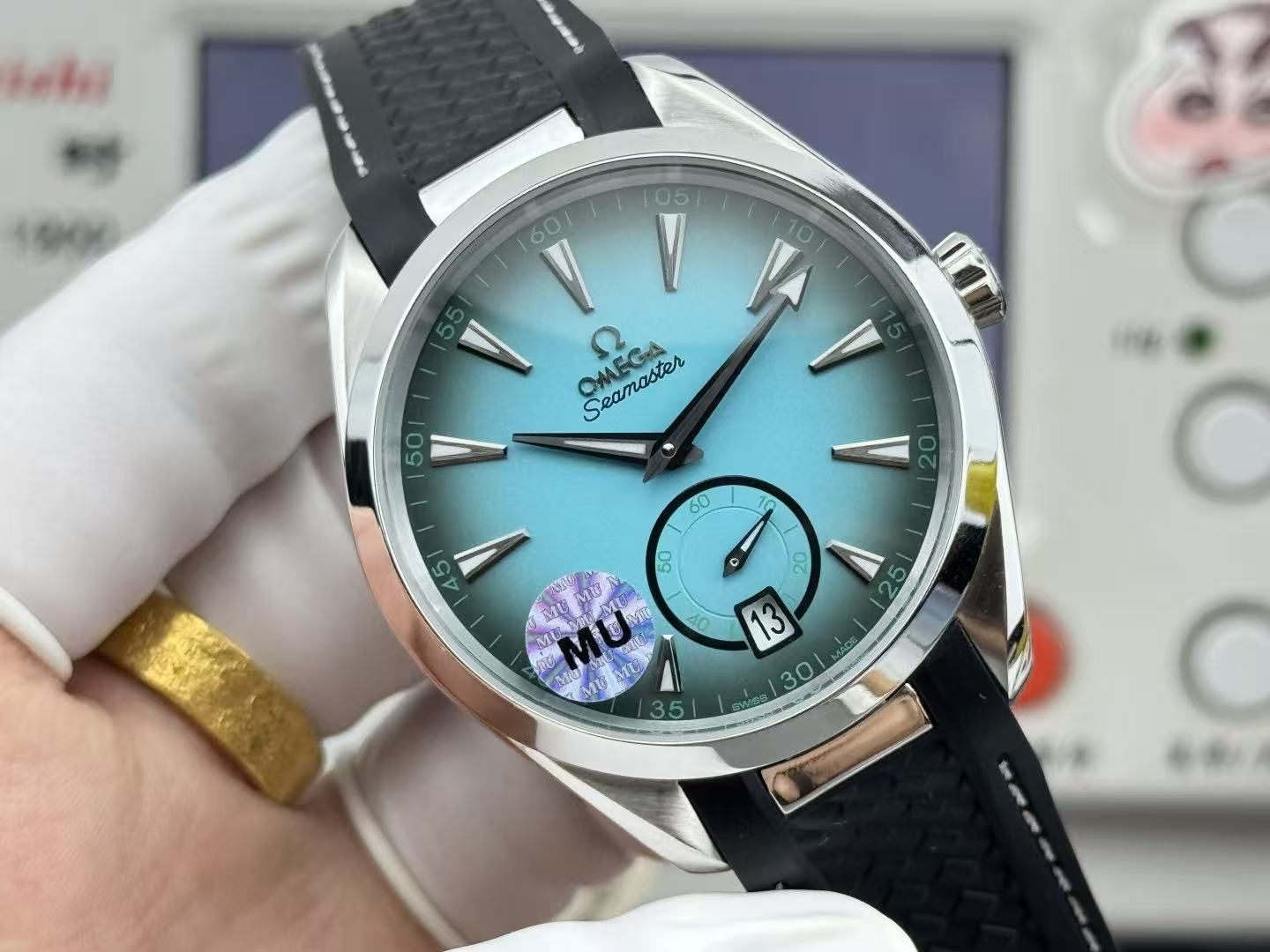 Omega Seamaster Aqua Terra 150m Automatic for Men Gradient Turquoise Dial Black Rubber Band Watch 图 4