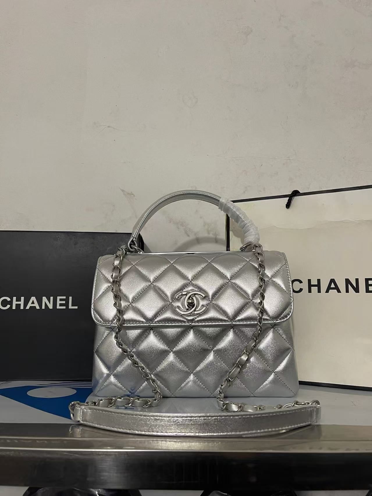 Chanel Women's Diamond Plaid Handbag Vintage Chain Crossbody Light Luxury Flap Shoulder Bag 8 Colors Optional