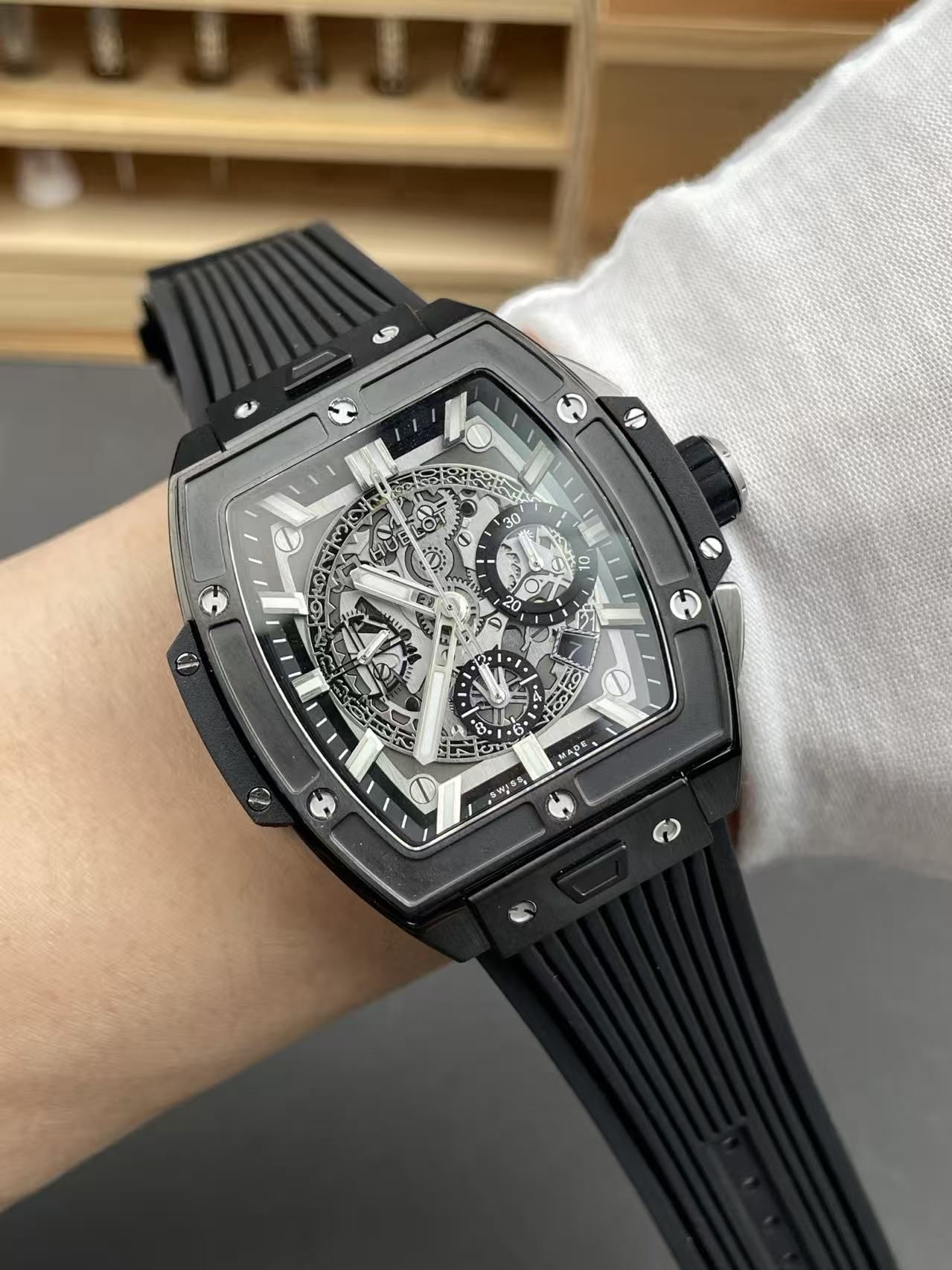 Hublot Keg Shape Soul Big Bang, Black Ceramic, Skeleton Chronograph, Rubber Strap 图 2