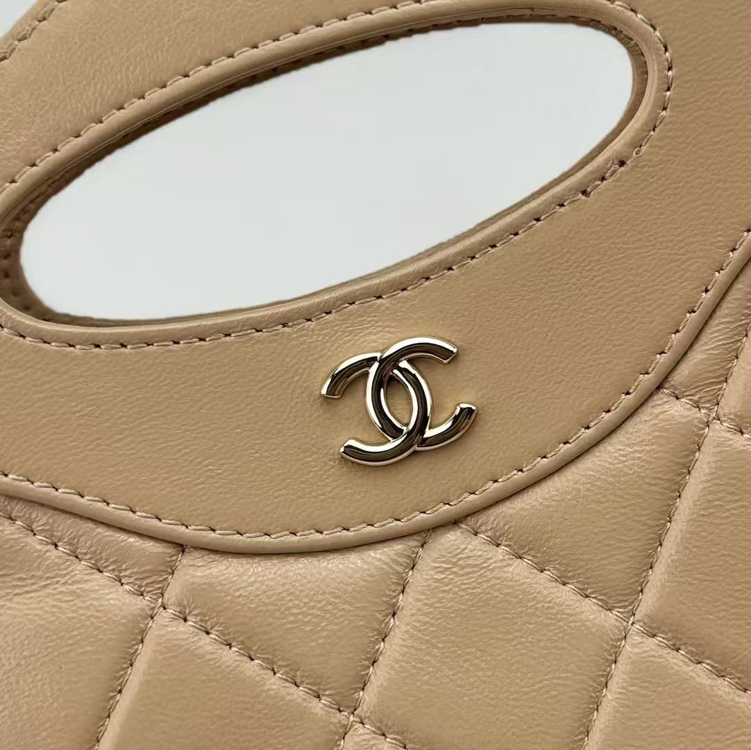 Chanel 2026 new hollow rhombus handbag women chain messenger bag light luxury commuter bag 6 colors optional 图 4