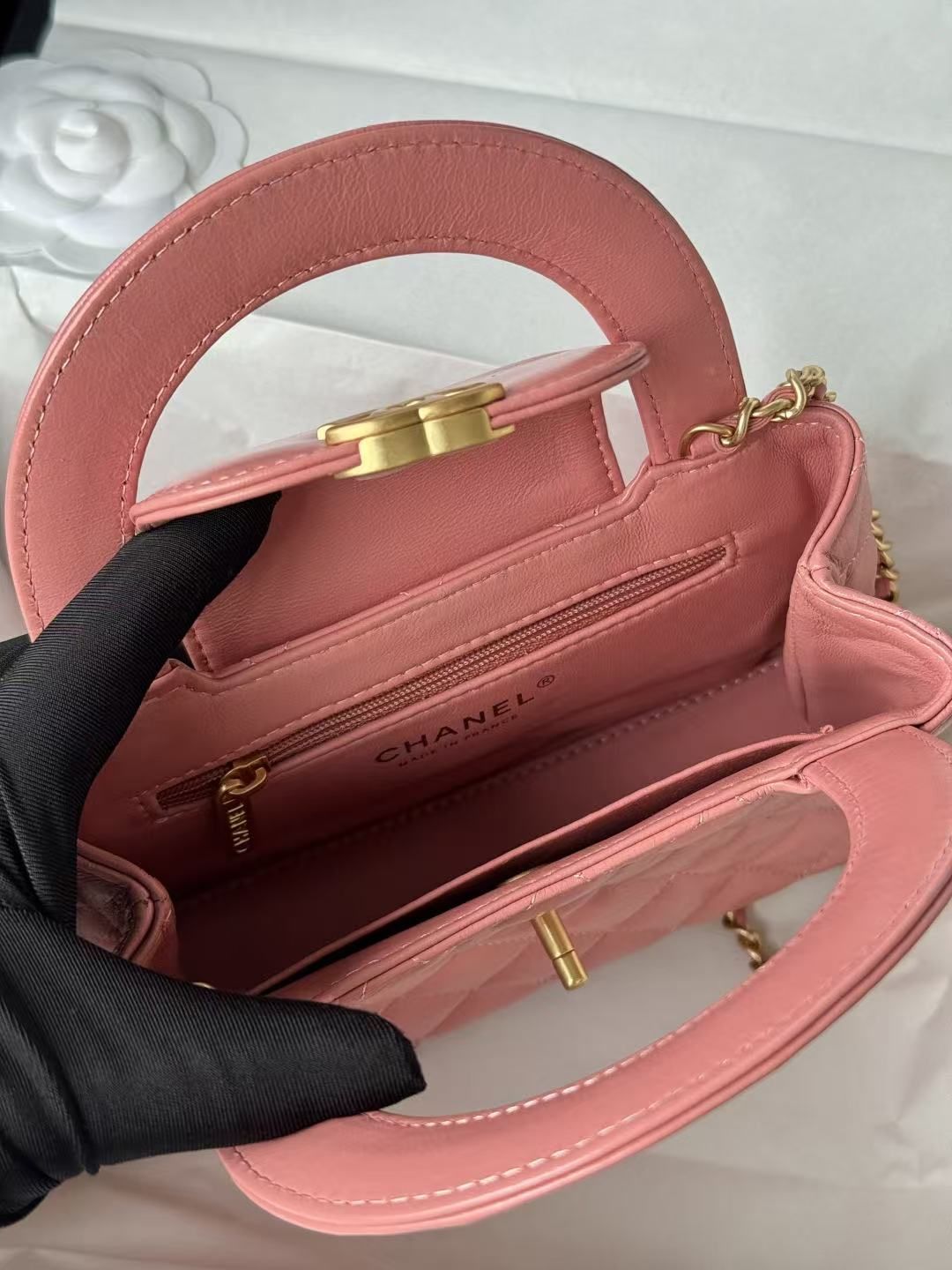 Chanel 2026 new mini rhombus handbag, chain crossbody, 12 colors, women's delicate small bag) 图 8
