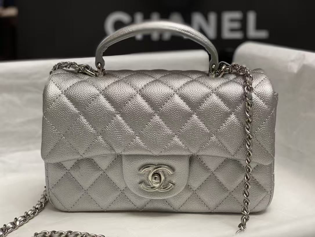 Chanel 2026 new rhombus handbag chain small bag women premium flip small square shoulder messenger bag 11 colors to choose from