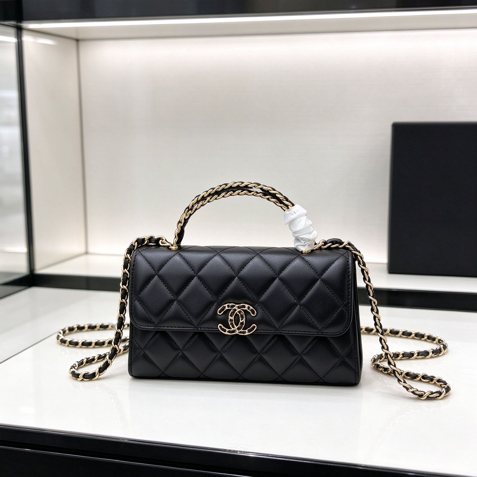Chanel Rhombus Twist Handle Chain Bag, 5 Colors Available (Black/Baby Blue/Milk White/Milk Tea Rice/Sakura Pink) 图 2